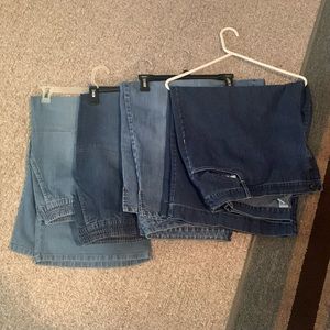 Womens plus size denim capri lot